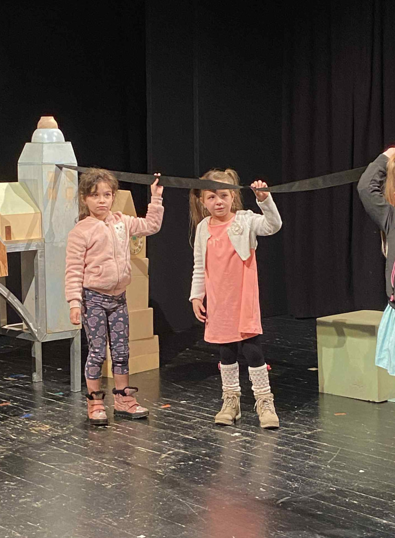 A legcsinosabb óriás c. színházi előadás