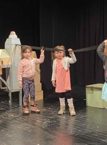 A legcsinosabb óriás c. színházi előadás