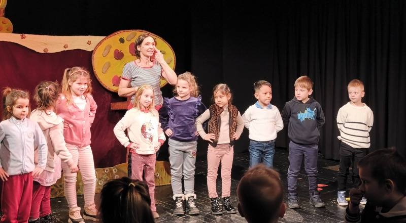 A szegény ember és a róka című színházi előadás 