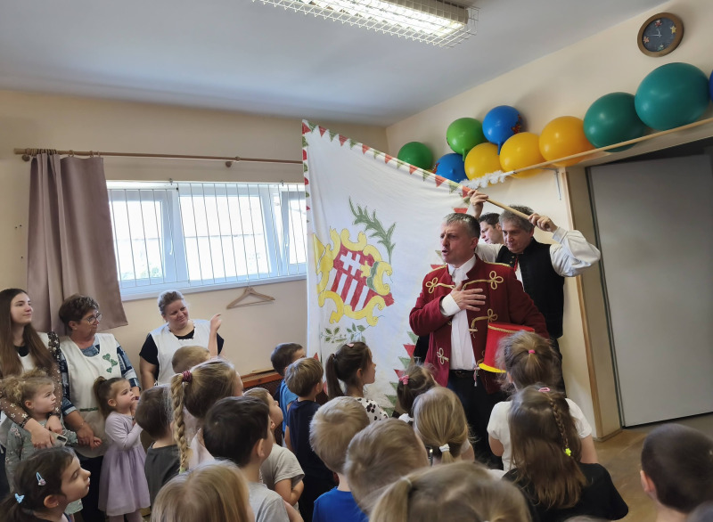 Kákics együttes: Toborzó 